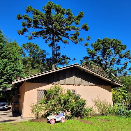 Casa Em Campos Do Jordao - 3 Quartos, Com Churrasqueira Екстер'єр фото