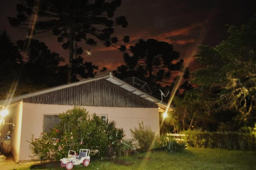 Casa Em Campos Do Jordao - 3 Quartos, Com Churrasqueira Екстер'єр фото